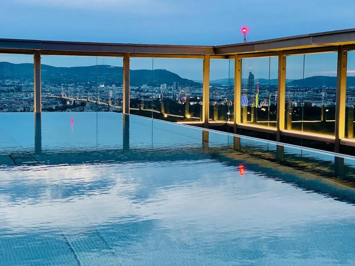TrIIIple Level 20 - Sonnenwohnen Apartment mit Parkplatz und fantastischem Ausblick Wien