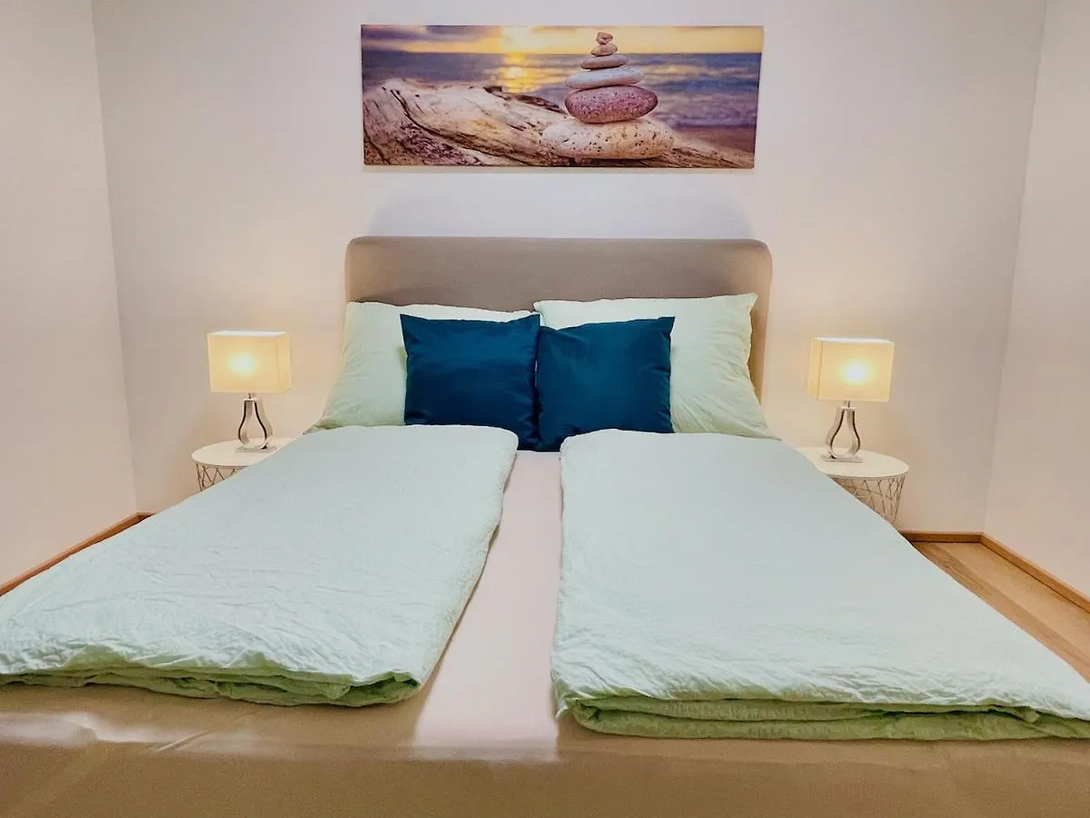 TrIIIple Level 20 - Sonnenwohnen Apartment mit Parkplatz und fantastischem Ausblick Wien