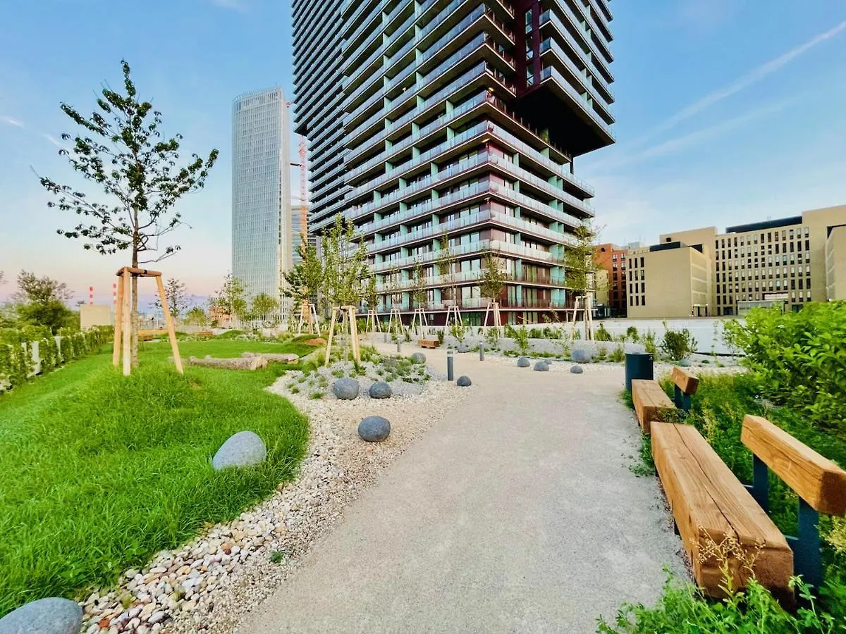 TrIIIple Level 20 - Sonnenwohnen Apartment mit Parkplatz und fantastischem Ausblick Wien Österreich