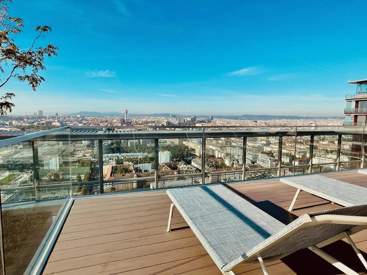 Triiiple Level 20 - Sonnenwohnen Apartment Mit Parkplatz Und Fantastischem Ausblick Bécs